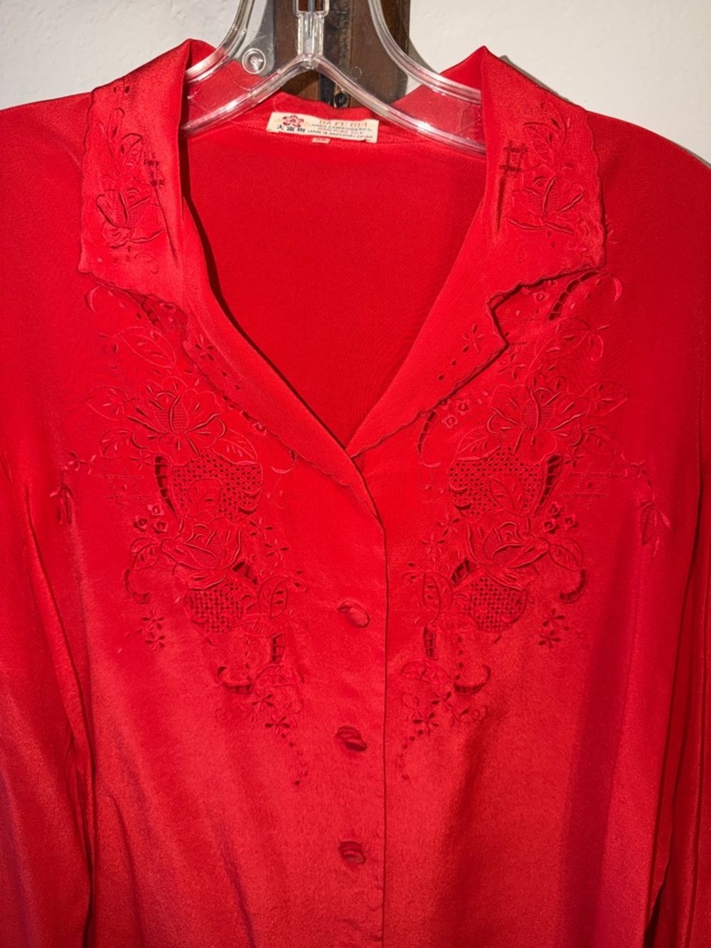 Vintage 100% silk embroidered blouse DA FU BUI